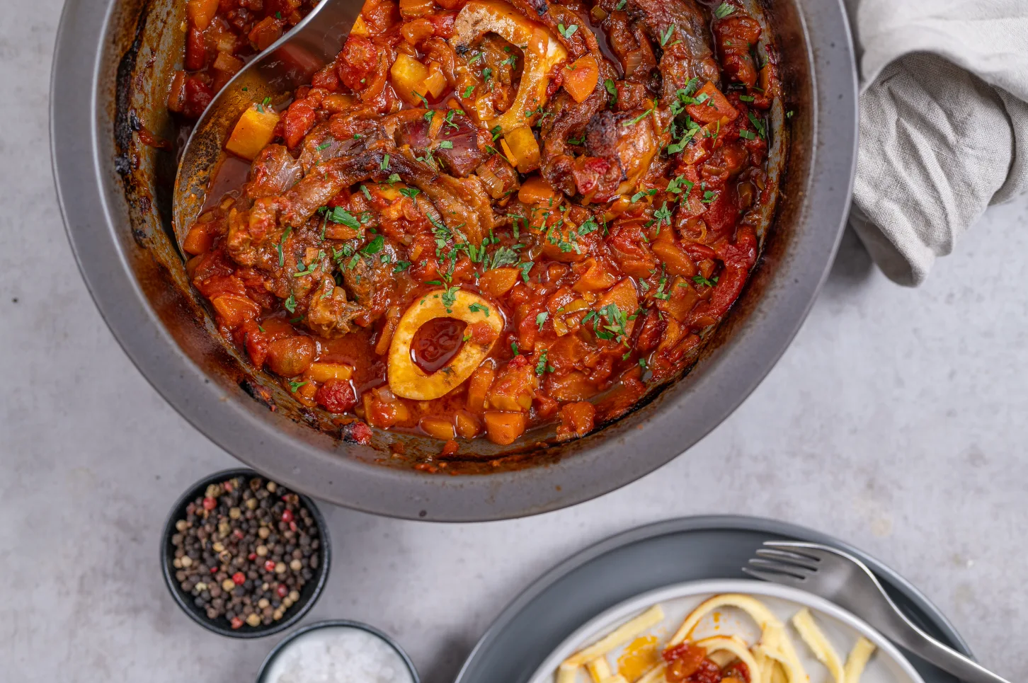 Ossobuco Milanese Rezept – Zarte Beinscheiben schmoren